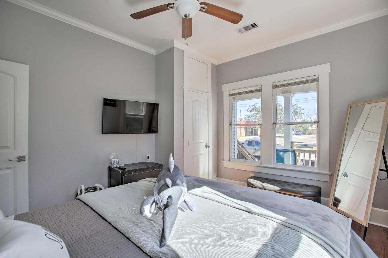 Cozy Beach Bungalow Near Galveston Seawall And Pier Ngoại thất bức ảnh